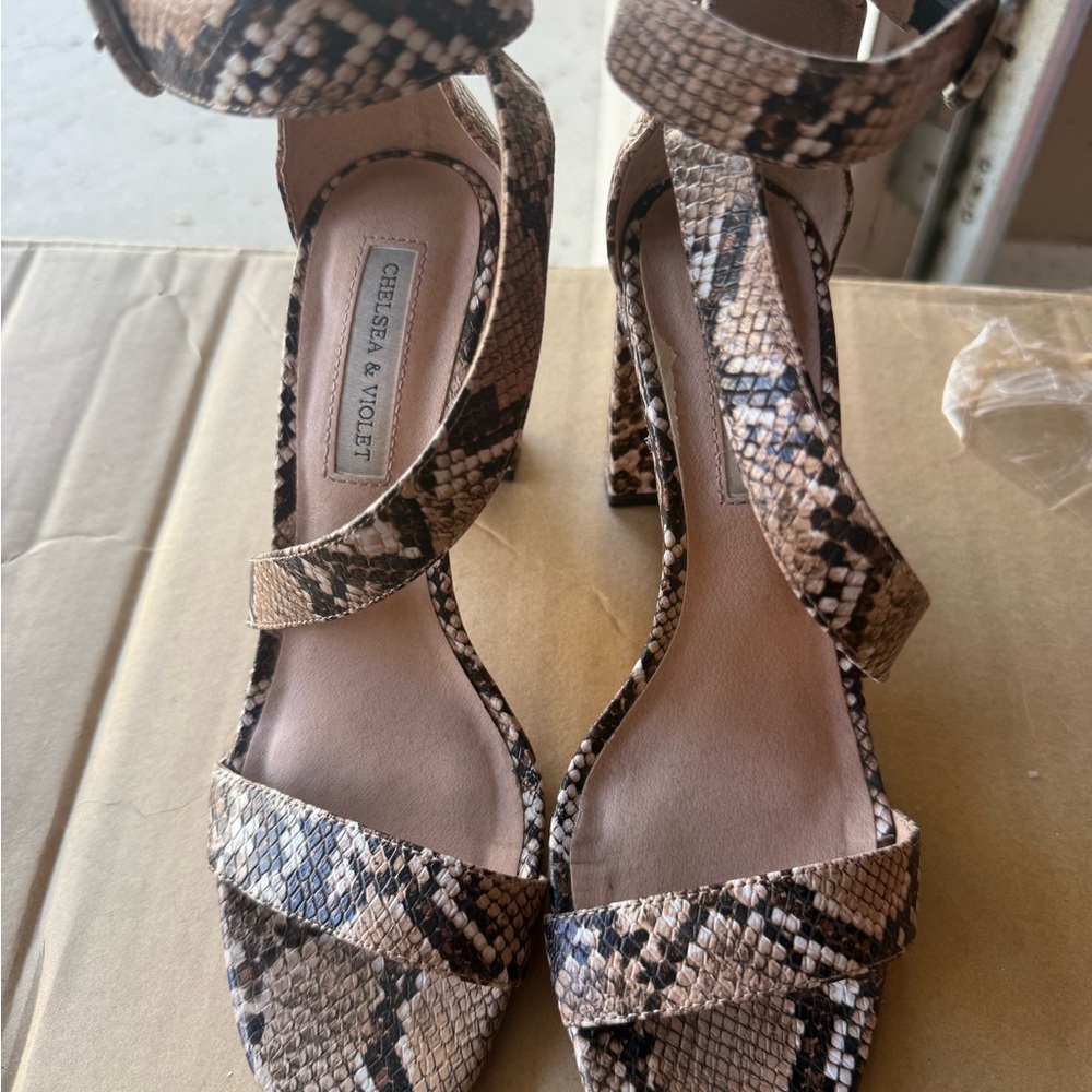 Chelsea & Violet Black and Tan Snakeskin Heels
